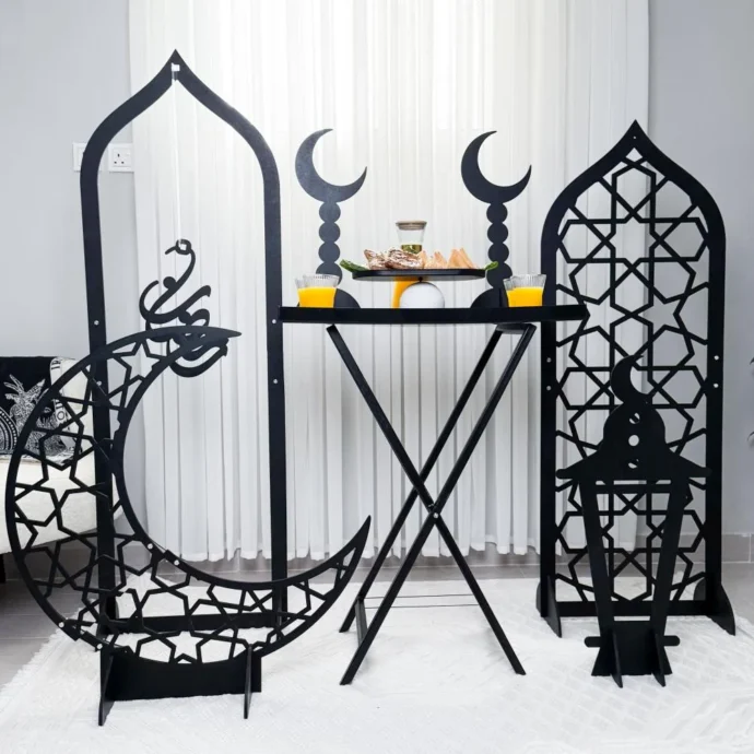 طاولة خدمة + ديكورات رمضانية 6 قطع